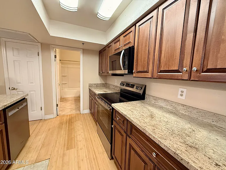 100 E Fillmore St #114 — Photo 11