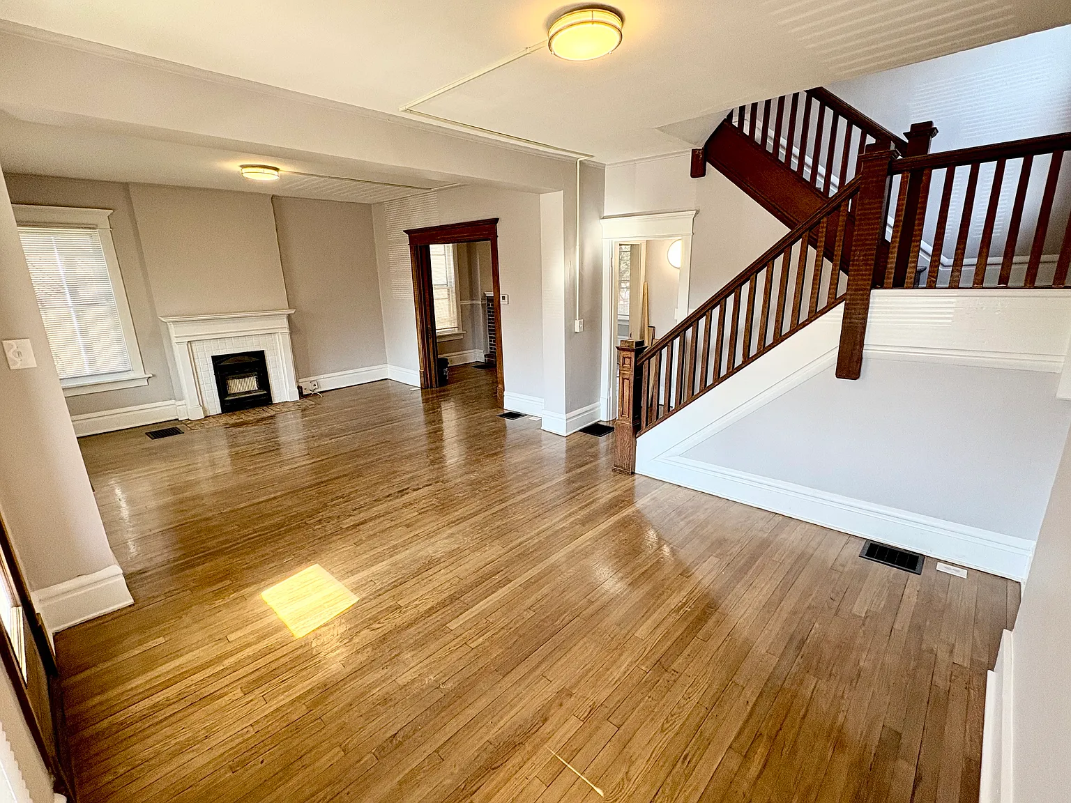 6 bed, 2800 sqft, $4,000 — Photo 4