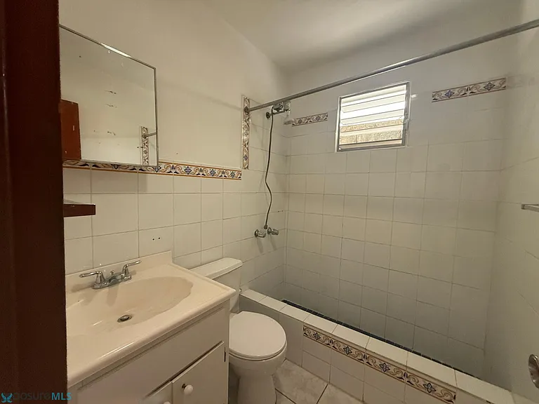 8 Calle Sq #1403 — Photo 8