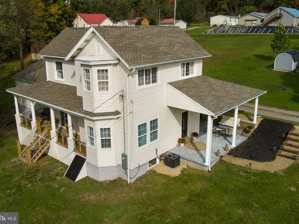 35 Braddock St, Houtzdale, PA 16651