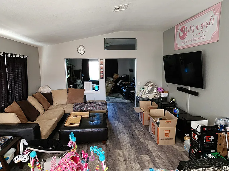 17573 Dayton St — Photo 5