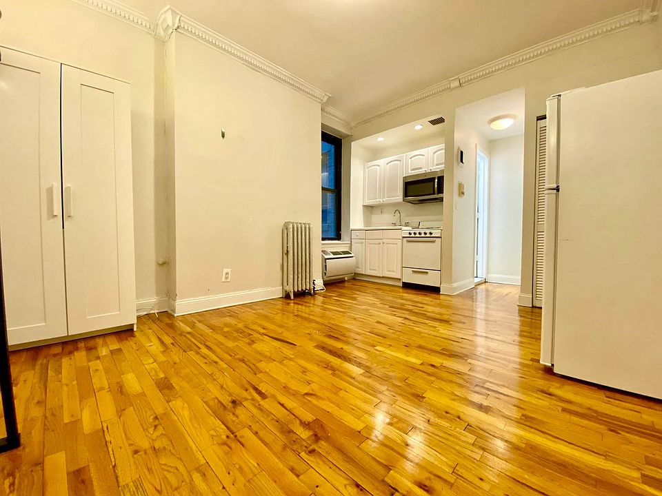 1st image of 11 E 32nd St #6S