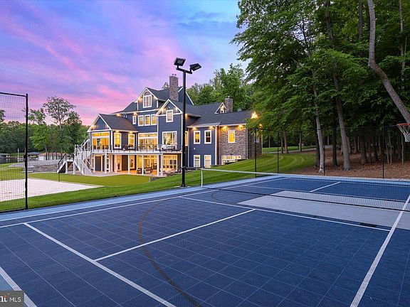 2nd image of 542 Twin Lakes Ln