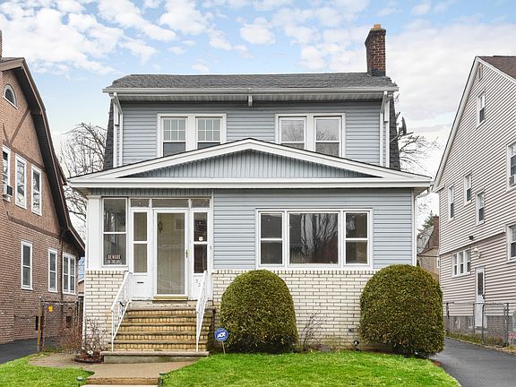 2nd image of 320 No Maple Ave