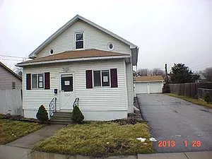2745 Eddy St photo 1