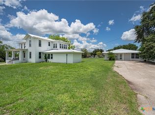519 Fm 623 E, Pettus, TX 78146