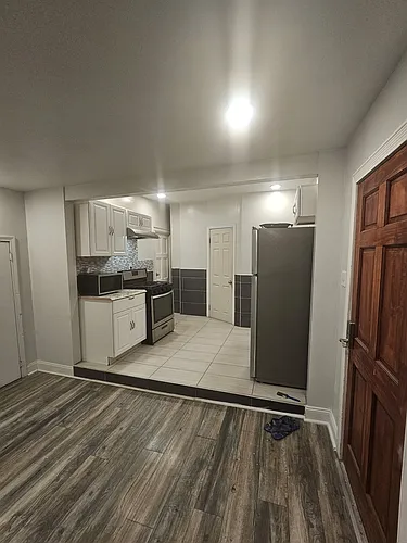 286 W Tupper St #3 Photo 1