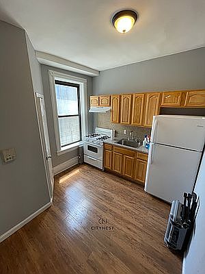 4th image of 7127 5th Ave #F4