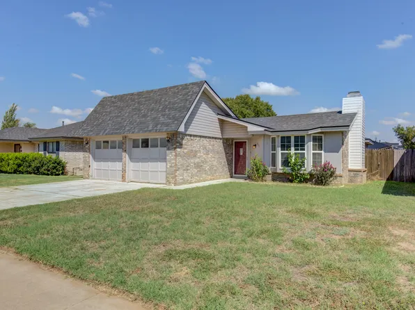 2212 93rd Pl, Lubbock, TX 79423