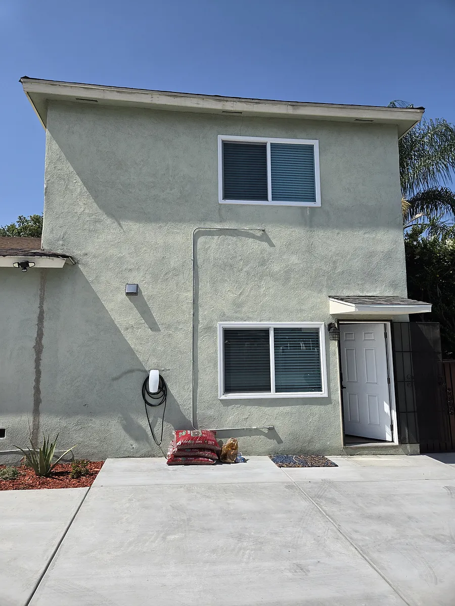 Building Photo - 539 Elizabeth Ave #B