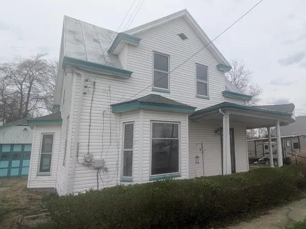 510 W Walnut St, Felicity, OH 45120