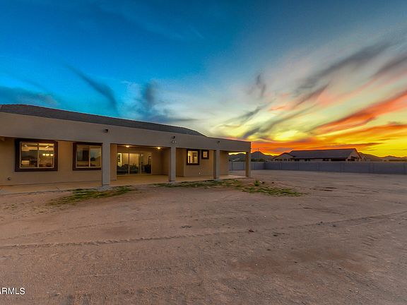 3rd image of 35353 N Fieldview Drive