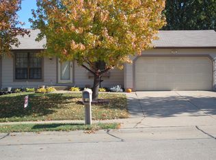 1720 Lynnbrook Dr, Saint Charles, MO