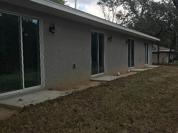 4th image of 1230 W Evergreen Dr