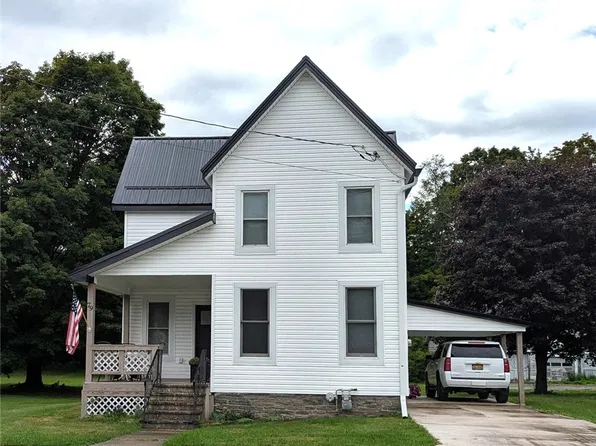 79 Liberty St, Walton, NY 13856