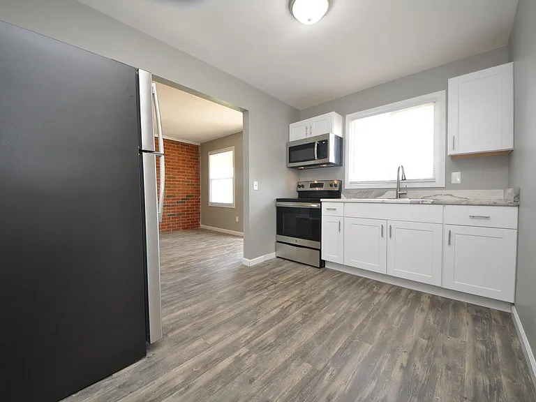 26 Westwood Dr — Photo 27