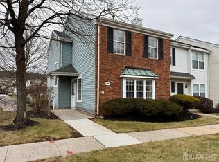 384 Inwood Ct, Somerset, NJ