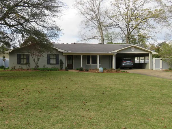 1214 Shady Oak Dr, Kosciusko, MS 39090