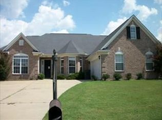 5484 Southern Peake Dr, Memphis, TN 38109