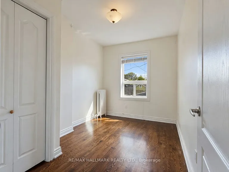 2038 Danforth Ave #2 — Photo 6