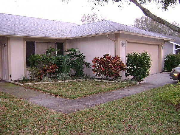 1st image of 735 Moorland Ln