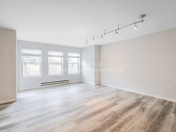 5th image of 2250 24th St Unit 123