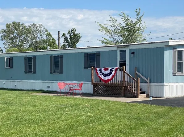 3800 W Lakeshore Dr, Pt Clinton, OH 43452