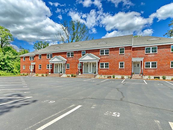 2nd image of 405 Washington St #2