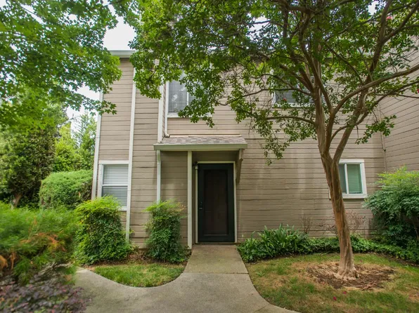 9101 Newhall Dr APT 31, Sacramento, CA 95826