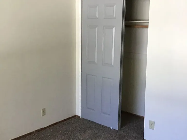 840 SW Grove St — Photo 16