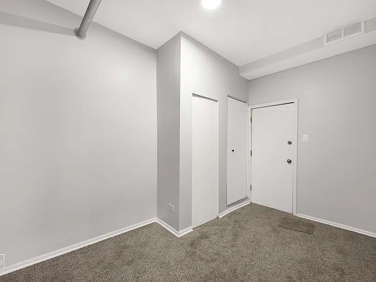 5948 W Superior — Photo 7