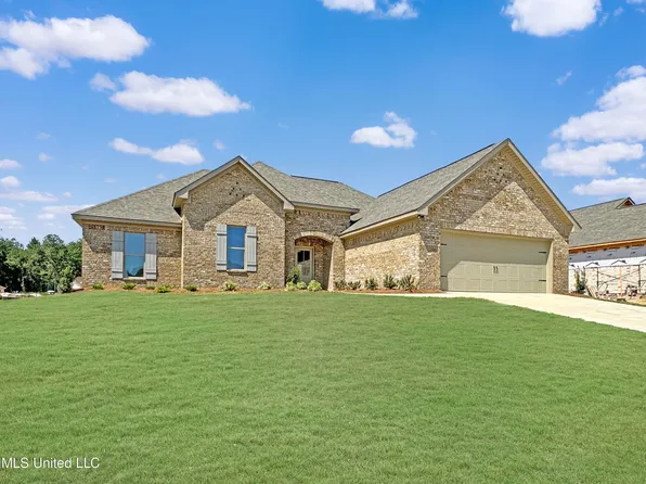766 Magnolia Point Cir, Pearl, MS 39208