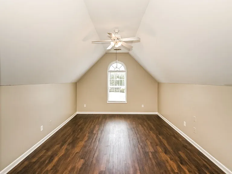 3418 Leslie Ln — Photo 16