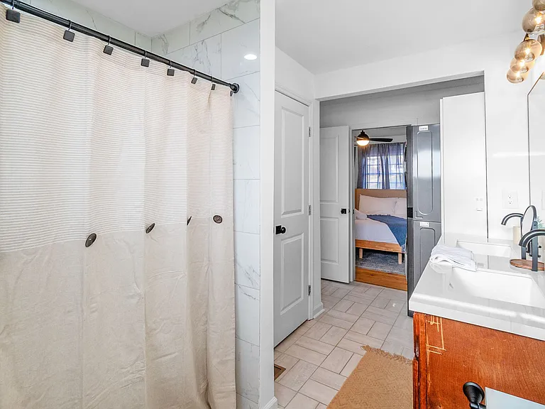 1330 Dean St — Photo 11