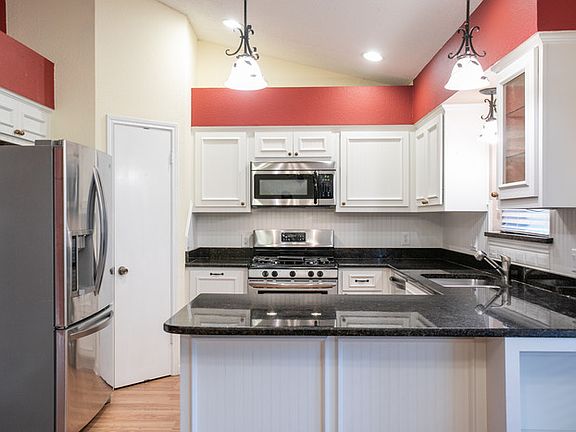 5th image of 1413 Mulberry Way