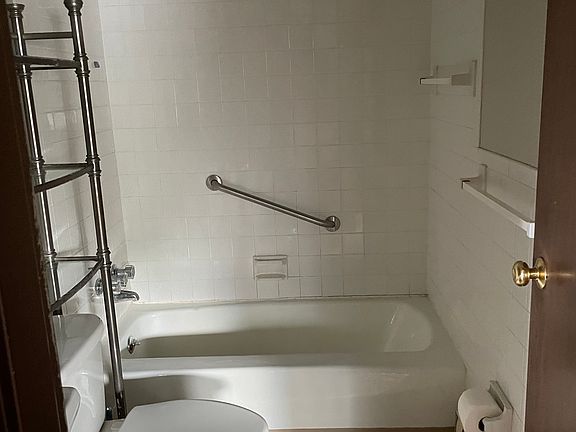 5th image of 45 N Wade Ave #C-3