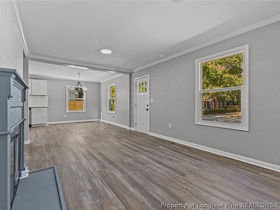 5th image of 205 Pinecrest Dr