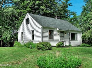 1699 Best Rd, Rensselaer, NY 12144