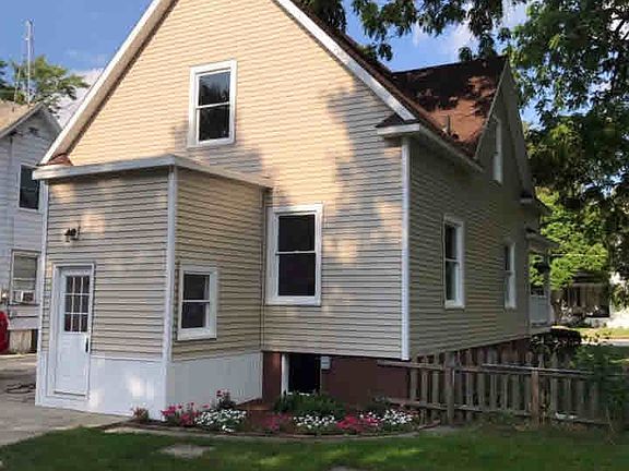 5th image of 1523 Bay St