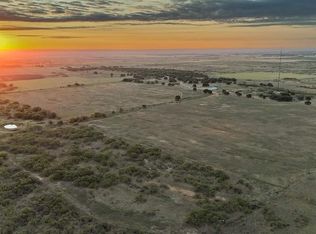 760 Land Rd, Henrietta, TX 76365