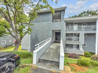 405 Northlake Dr, Anderson, SC 29625