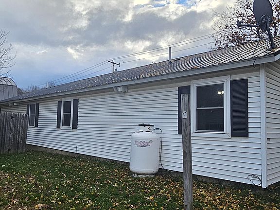 4th image of 59 Drummond Ave