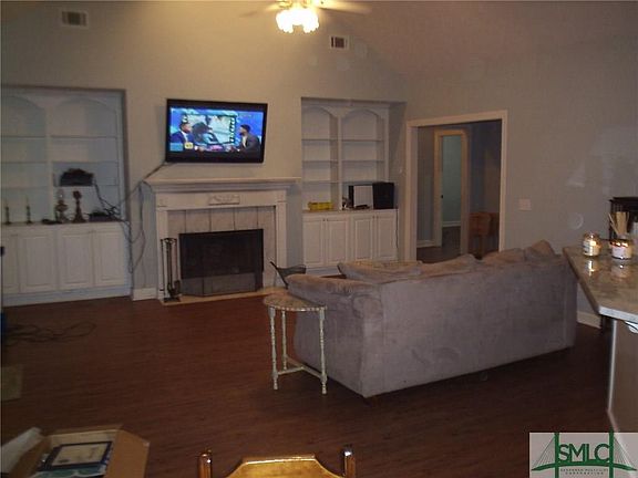 5th image of 109 Lakewood Dr
