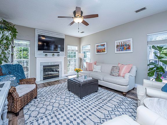 2nd image of 1572 Cypress Pointe Dr