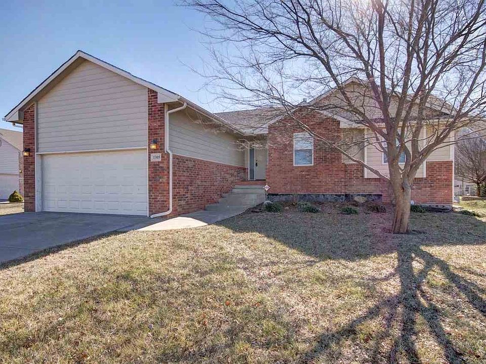 1st image of 1305 W Quail Crossing Ct