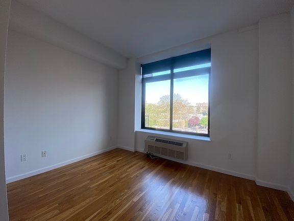 3rd image of 3210 Riverdale Ave APT 5B
