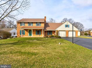 802 Scott Ln, Lititz, PA 17543
