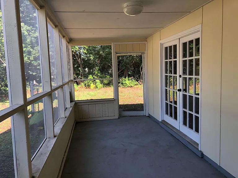 2589 Eastill Dr — Photo 8