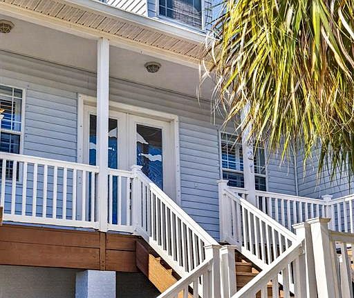 5th image of 821 BLUE HERON BOULEVARD