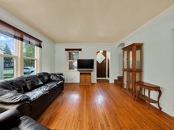 5th image of 8820 S Richmond Ave